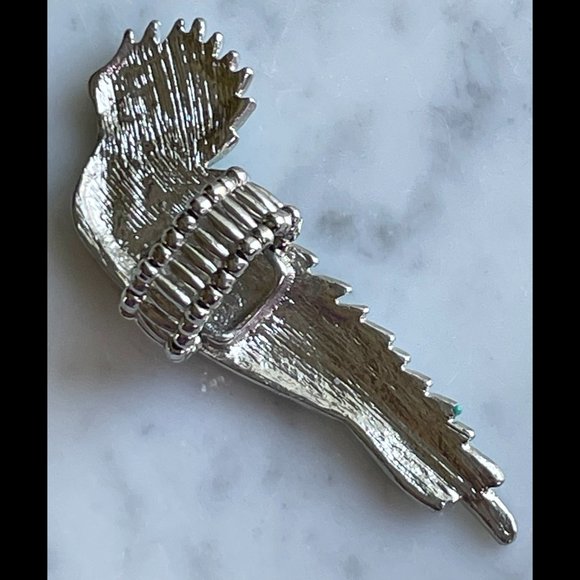 Enameled Angel Wing Ring with Crystals & Whimsy, Stretch Adjustable Sizing - Picture 5 of 6